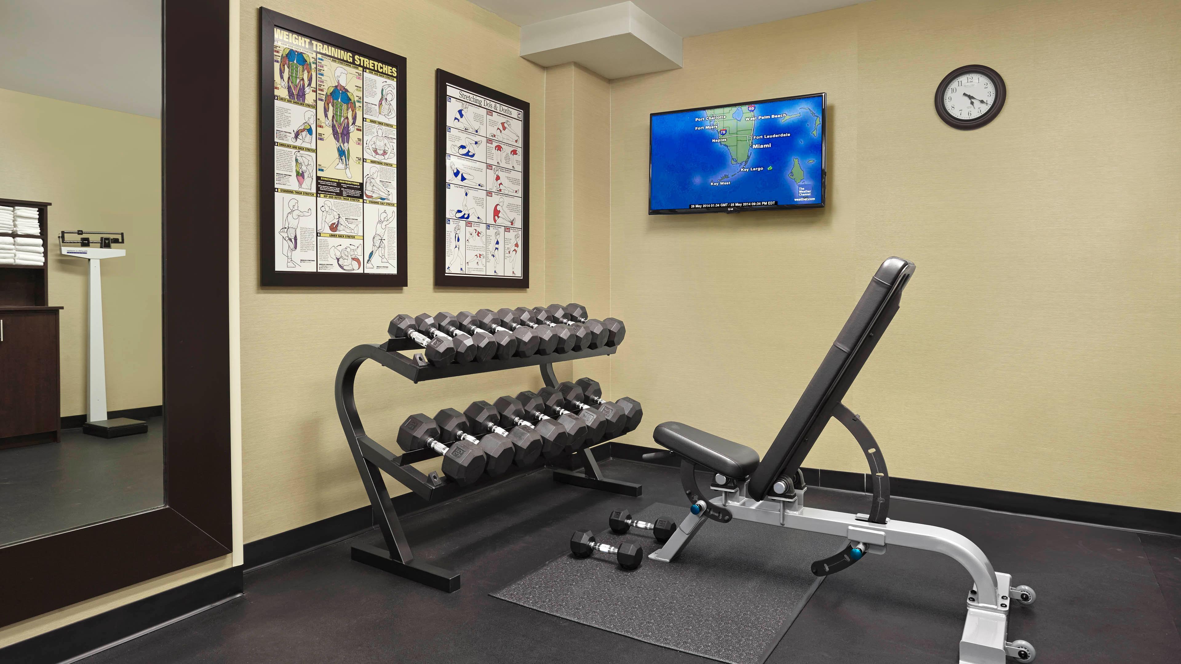 Holiday Inn Express & Suites Naples Downtown - 5Th Avenue By Ihg Buitenkant foto