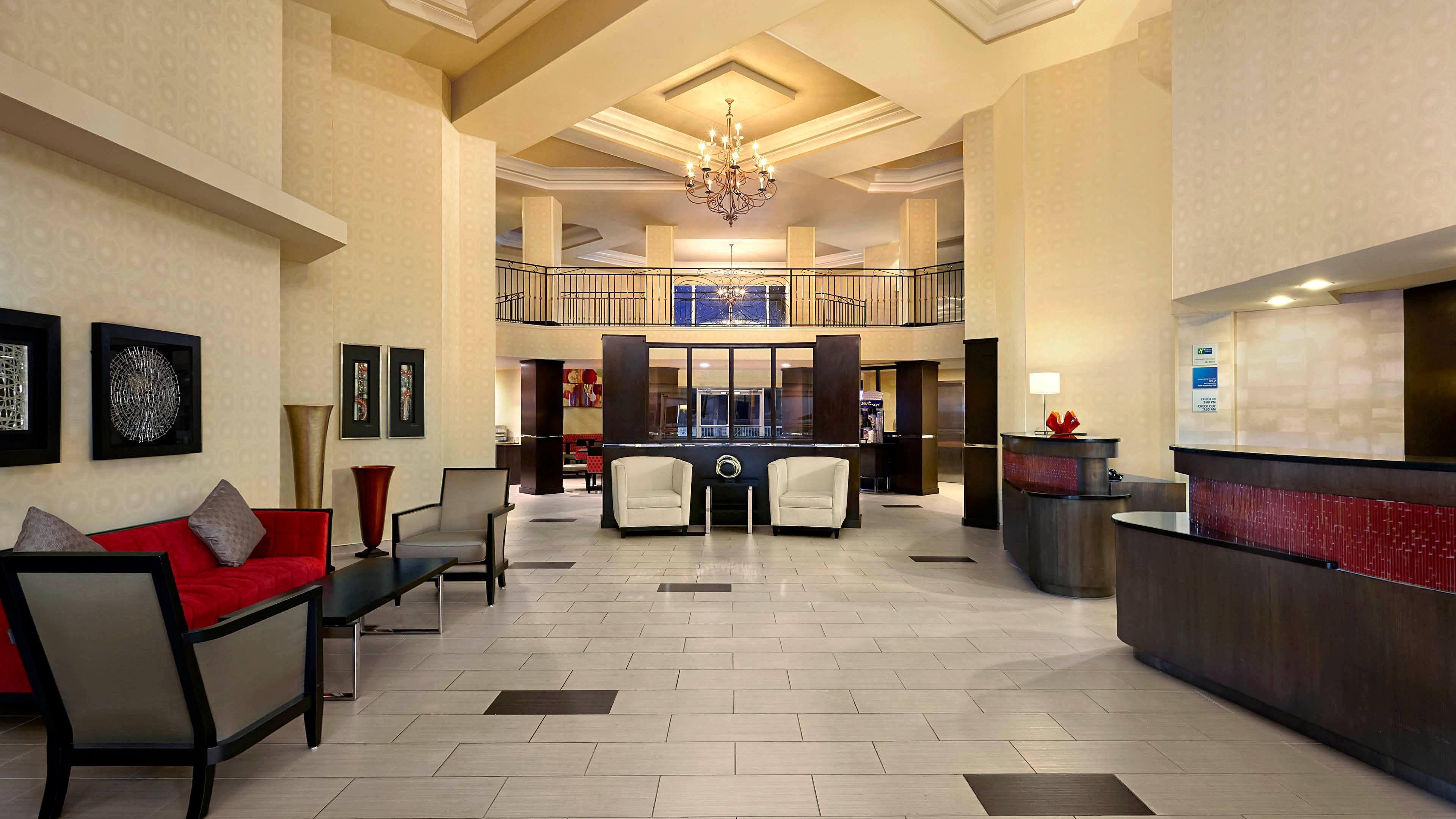 Holiday Inn Express & Suites Naples Downtown - 5Th Avenue By Ihg Buitenkant foto